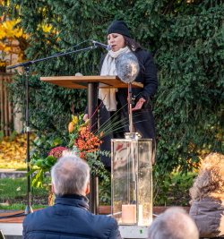 Maria Anelli singt Lieder von Ilse Weber